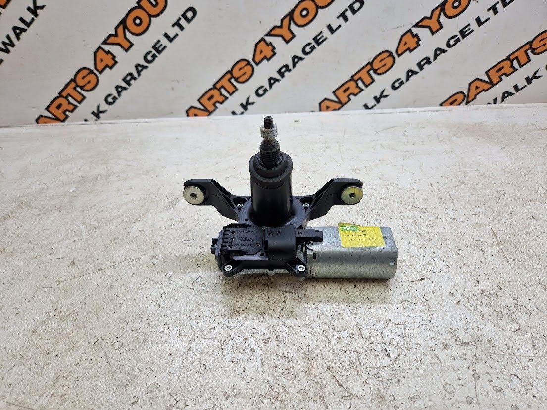 Jeep Grand Cherokee Wipers Related Components