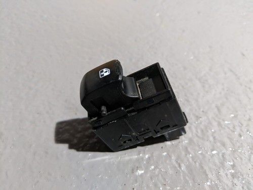 SsangYong Rexton Window Switch