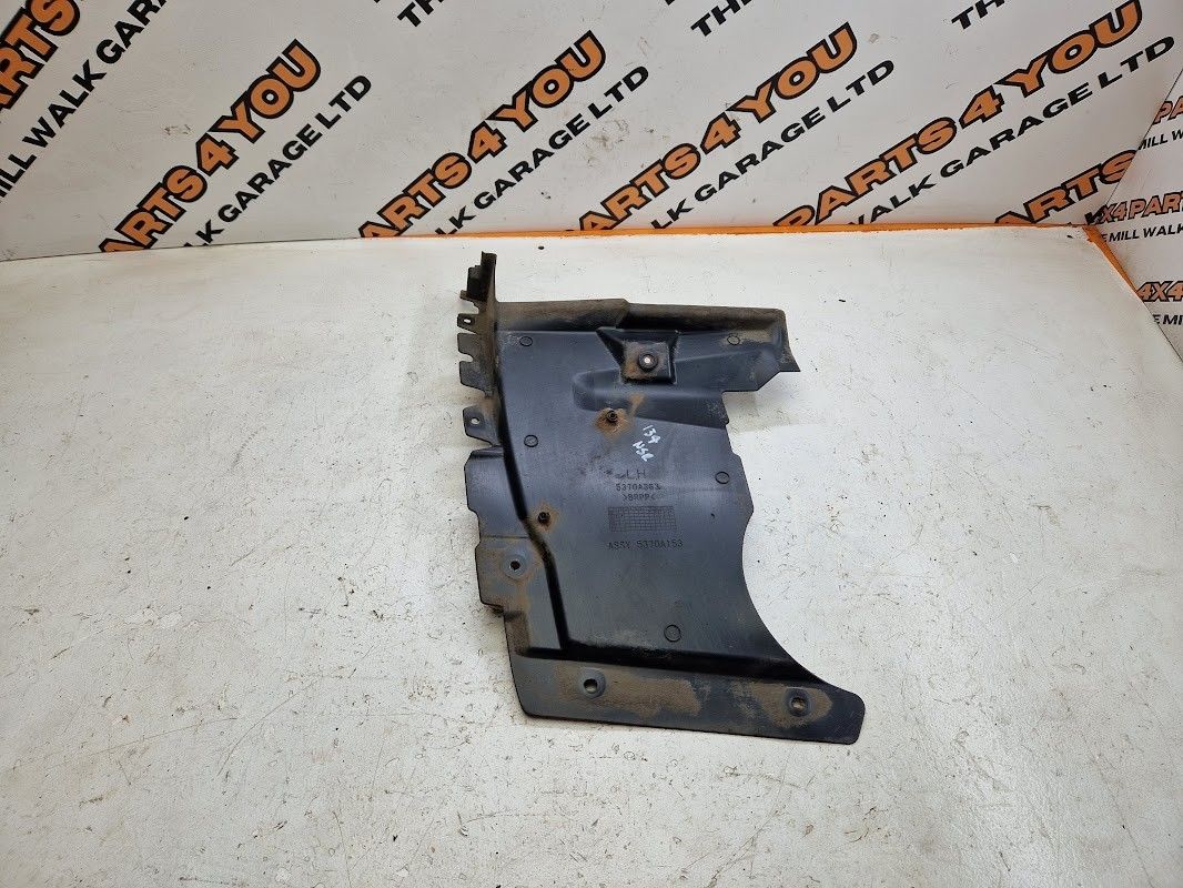 Mitsubishi Pajero Mudflaps