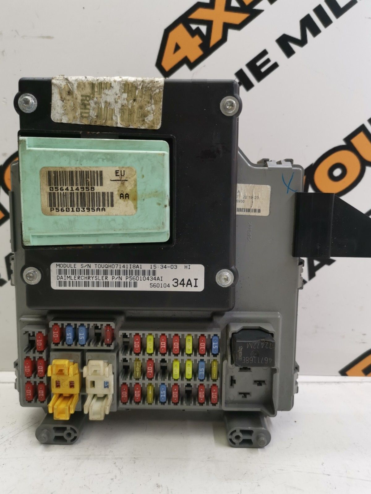 Jeep Cherokee Fuse Box / Holder