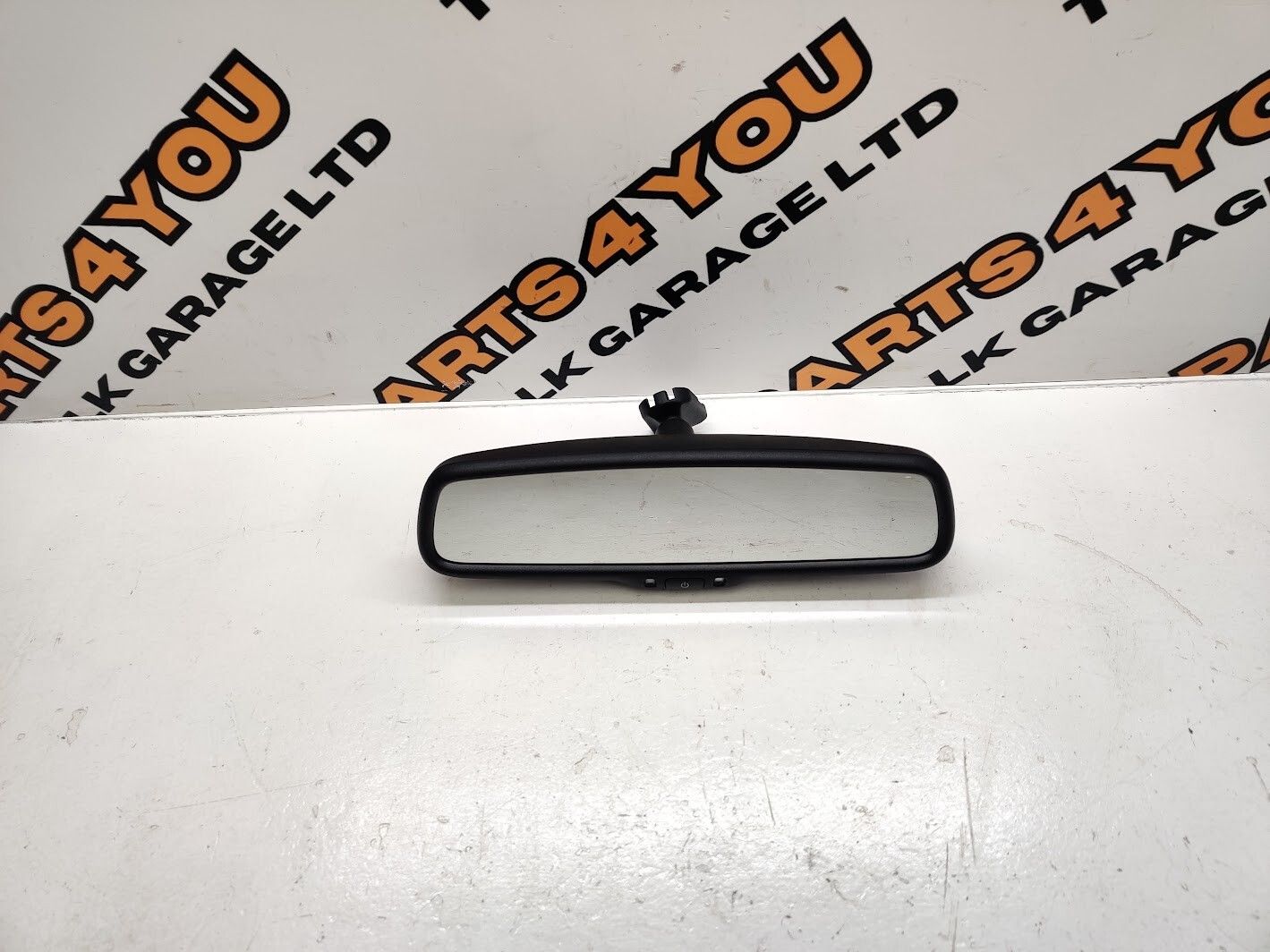 Mitsubishi Pajero Rear View & Vanity Mirrors