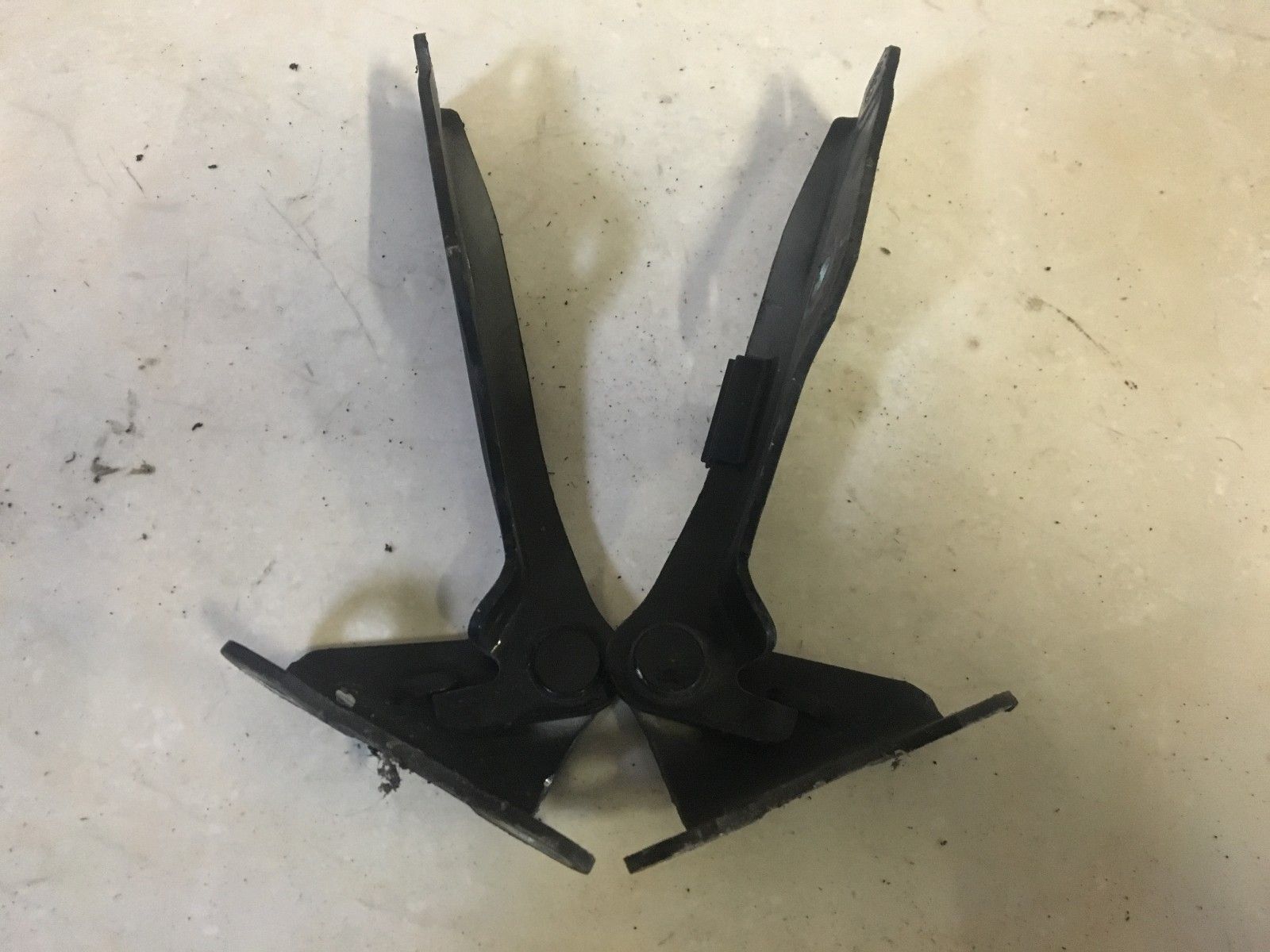 Mitsubishi L200 Bonnets & Related Components