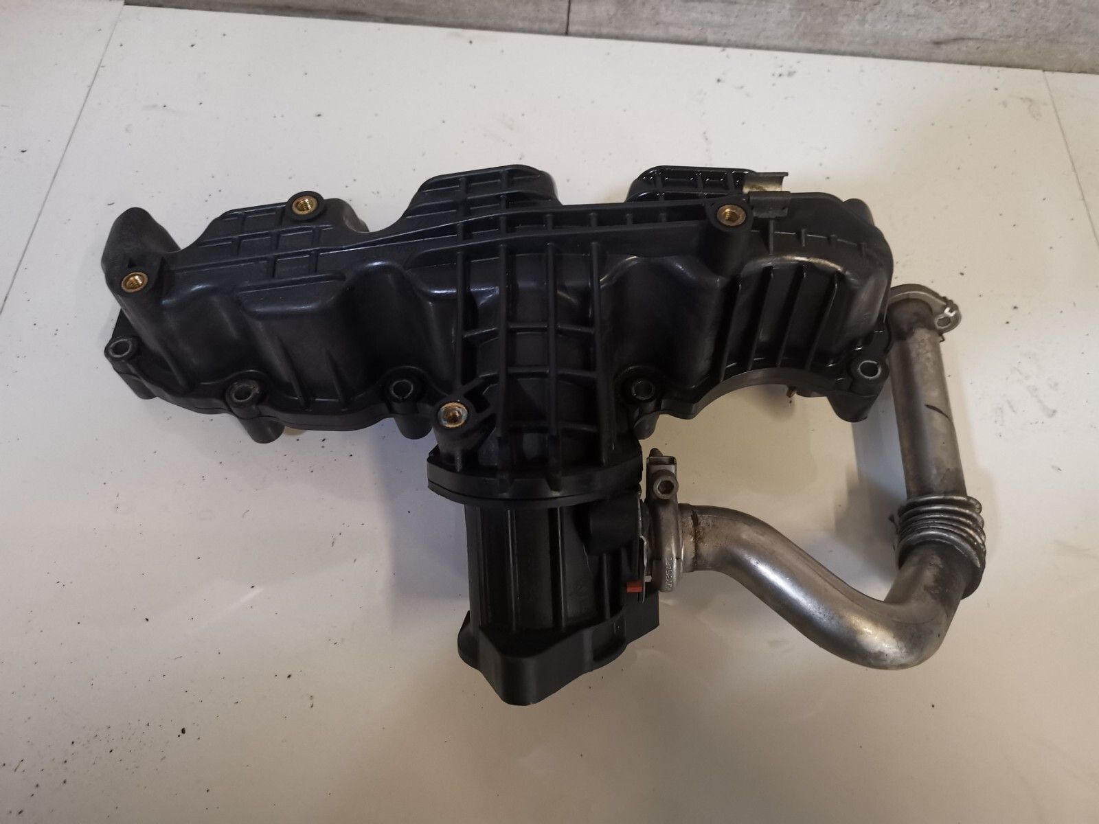 Volkswagen Jetta Intake Manifold