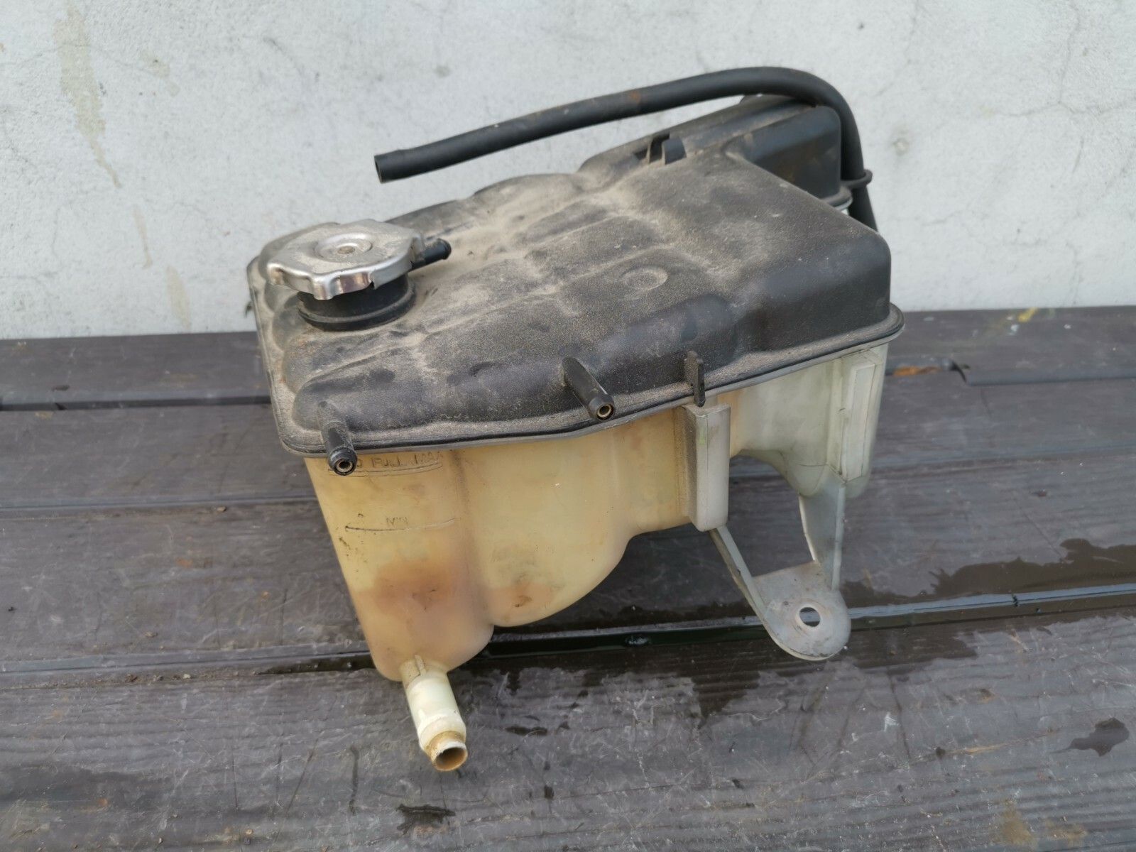 Jeep Grand Cherokee Expansion Tank