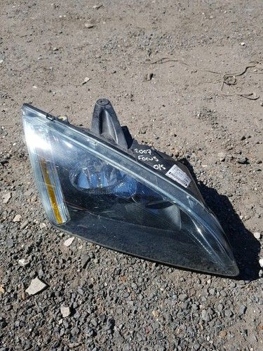 Ford Focus Headlight Parts