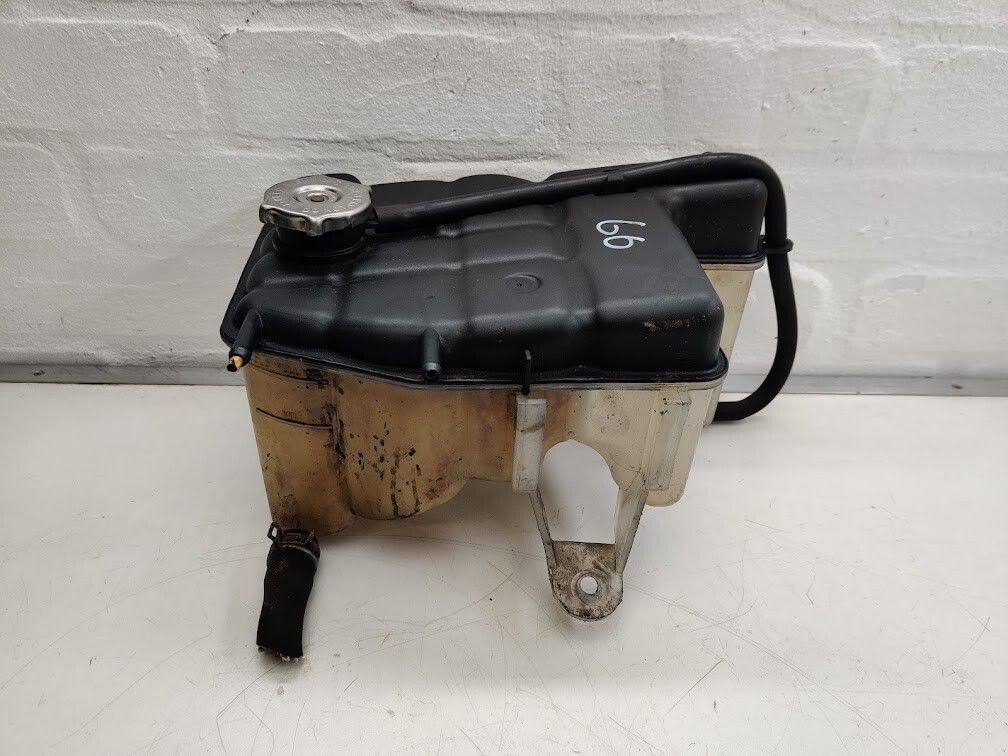 Jeep Cherokee Expansion Tank